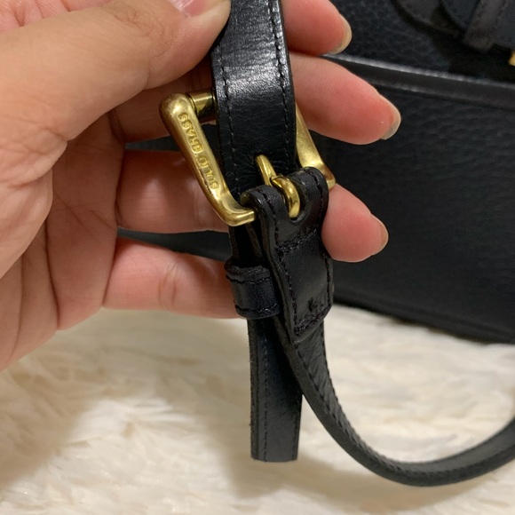 SOLD Vintage Dooney AWL Buckle Zip Top Shoulderbag - Picture 2 of 16